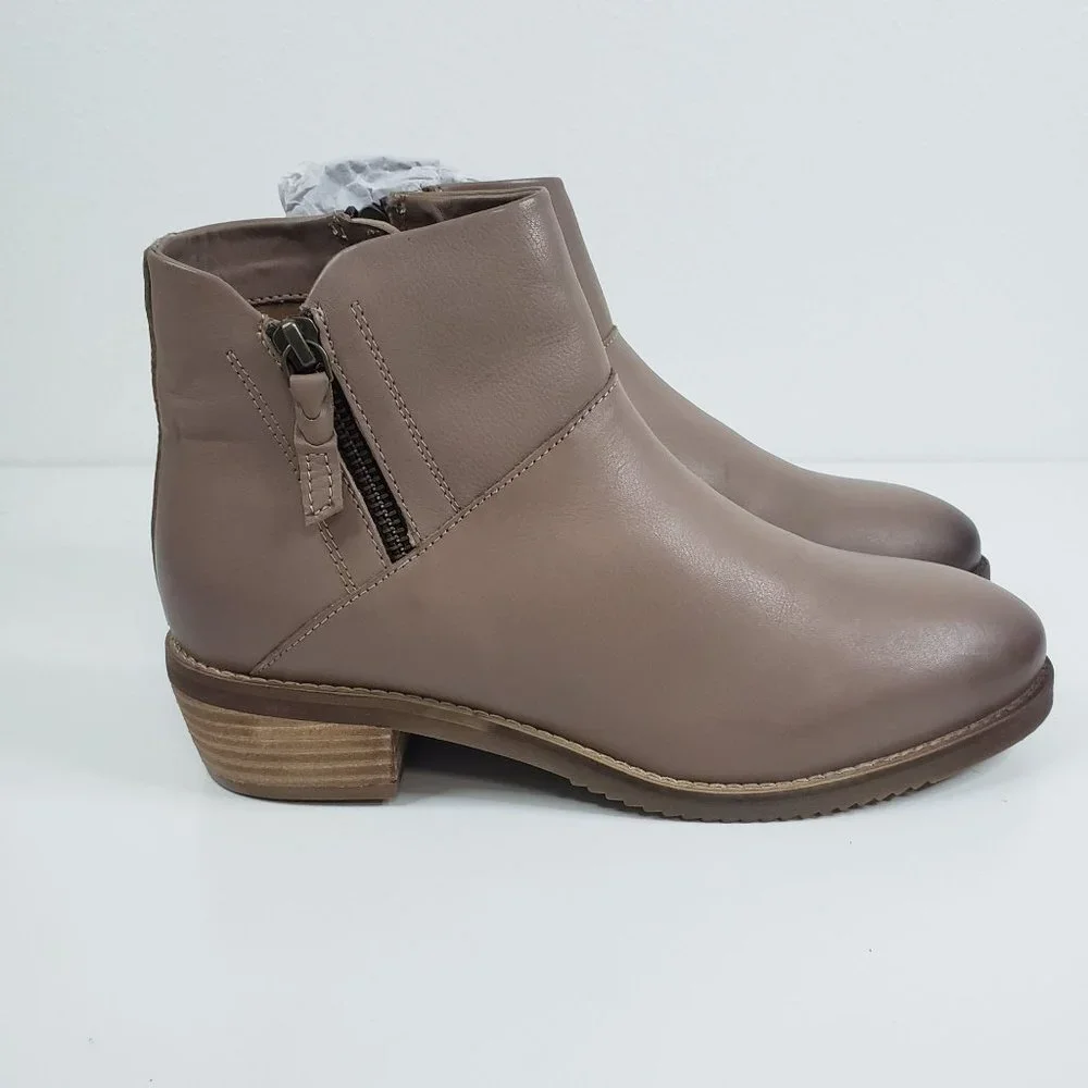 Softwalk Roselle Bootie in Taupe‎ - Size 8 Narrow